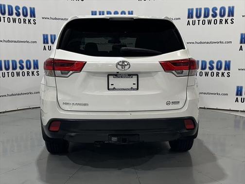 2019 Toyota Highlander LE I4