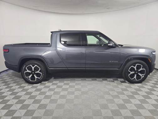 2024 Rivian R1T Adventure Package