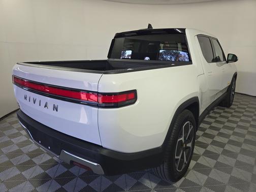 2022 Rivian R1T Adventure