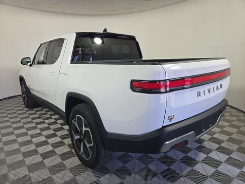 2022 Rivian R1T Adventure
