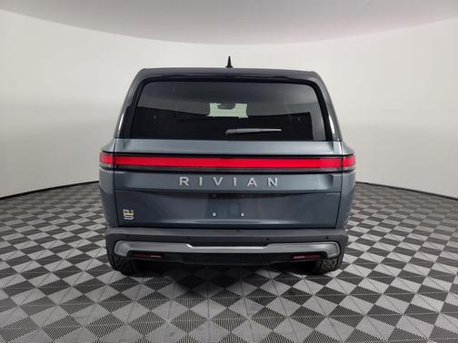 2023 Rivian R1S Adventure