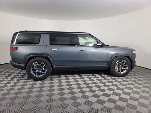 2023 Rivian R1S Adventure