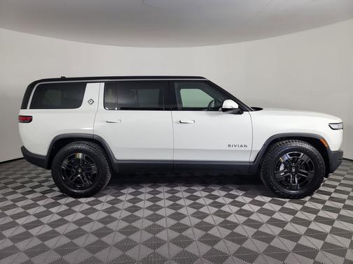 2024 Rivian R1S Adventure Package