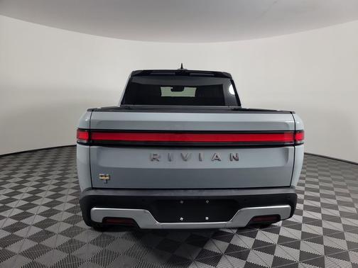 2022 Rivian R1T Adventure