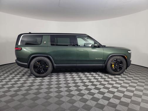 2023 Rivian R1S Adventure