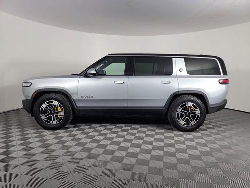 2023 Rivian R1S Adventure