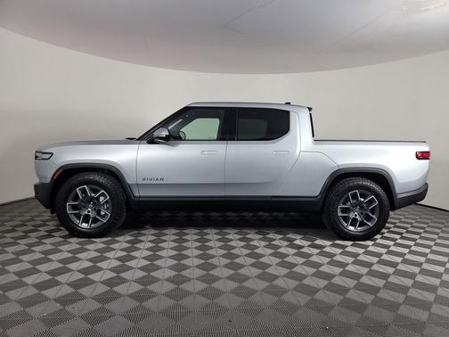 2025 Rivian R1T Adventure trim
