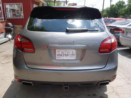 2011 Porsche Cayenne Cayenne