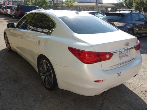 2014 INFINITI Q50 Premium