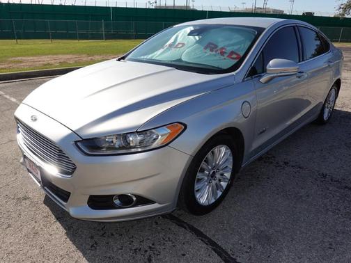 2016 Ford Fusion Energi SE Luxury