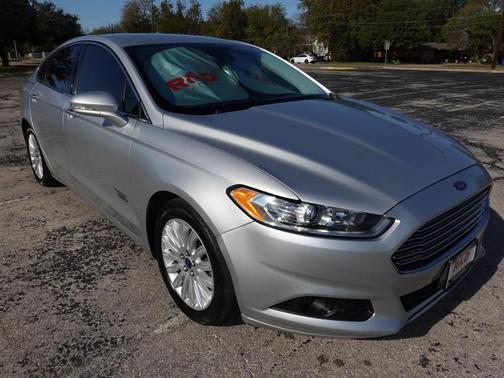 2016 Ford Fusion Energi SE Luxury