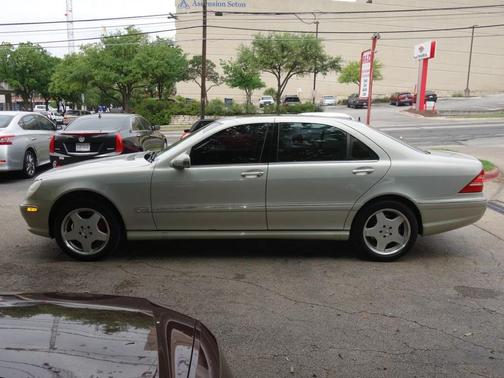 2001 Mercedes-Benz S-Class 4dr Sdn 6.0L