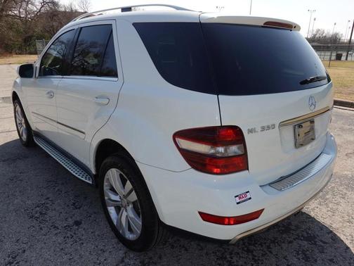 2010 Mercedes-Benz M-Class ML350