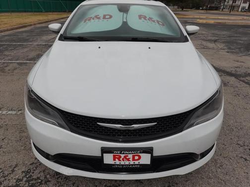 2015 Chrysler 200 S
