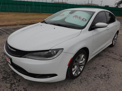 2015 Chrysler 200 S