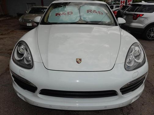 2014 Porsche Cayenne Cayenne