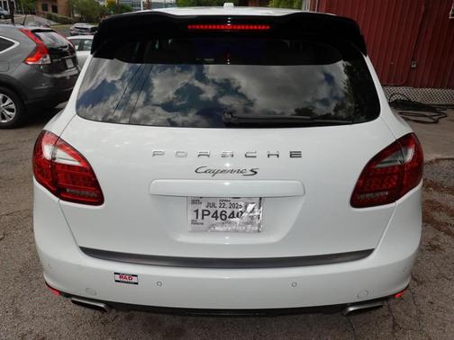 2014 Porsche Cayenne Cayenne