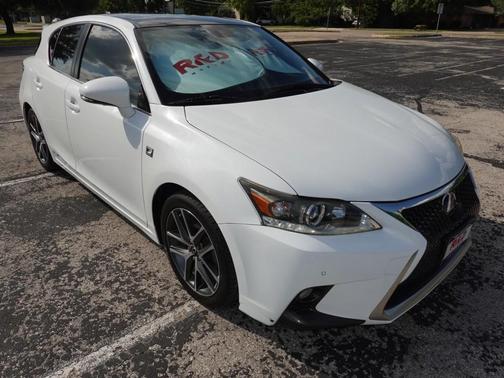 Ultra White w/Black Roof 2015 Lexus CT 200h Hybrid
