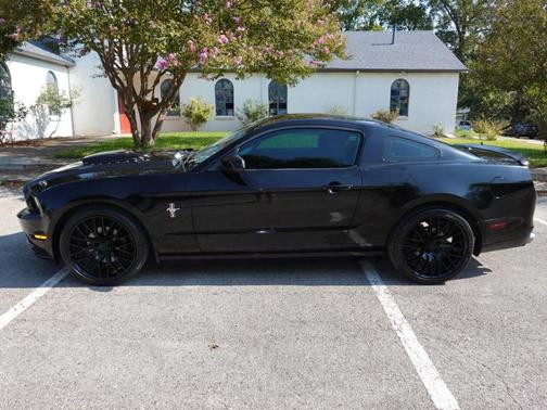 2013 Ford Mustang V6 Premium