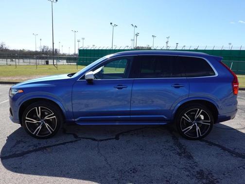 2017 Volvo XC90 T6 R-Design