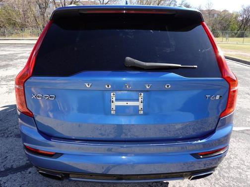 2017 Volvo XC90 T6 R-Design