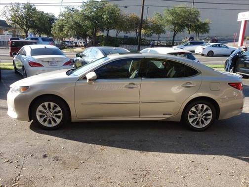 2014 Lexus ES 300h Base