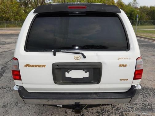 1999 Toyota 4Runner SR5
