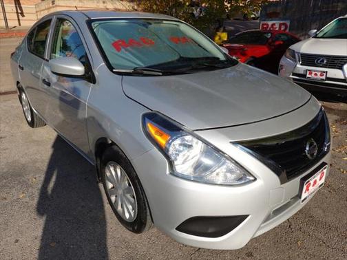 2017 Nissan Versa 1.6 S+
