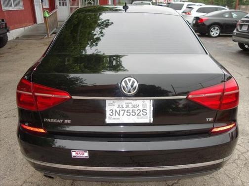 2016 Volkswagen Passat 1.8T SE