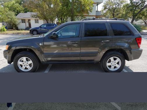 2006 Jeep Grand Cherokee Laredo