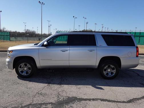 2018 Chevrolet Suburban LT