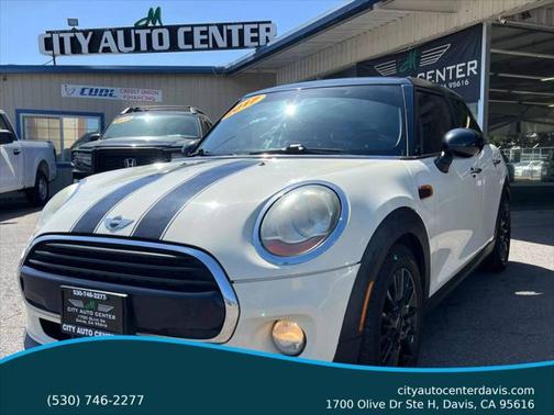 2017 MINI Hardtop Cooper