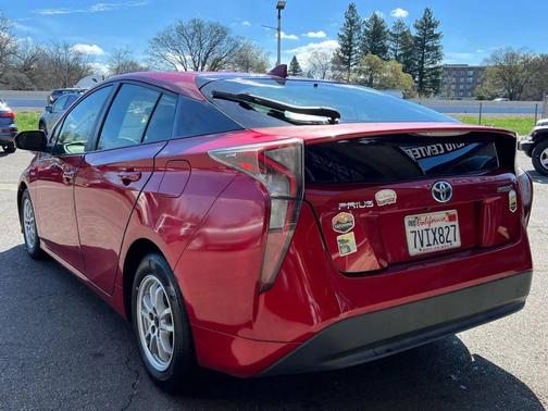 2016 Toyota Prius Two