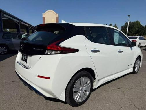 2018 Nissan Leaf S