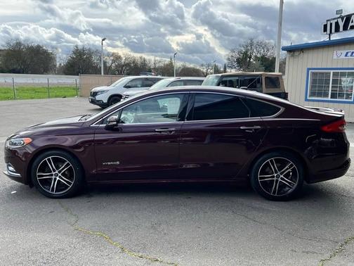 2017 Ford Fusion Hybrid Platinum