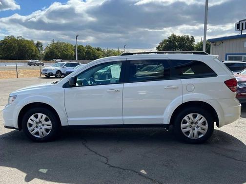 2017 Dodge Journey SE