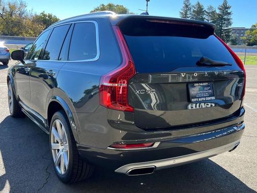 2018 Volvo XC90 T6 Inscription
