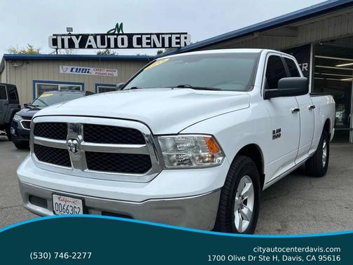 2017 RAM 1500 SLT