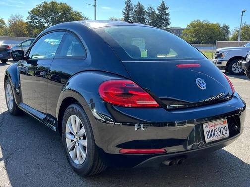 2015 Volkswagen Beetle 1.8T