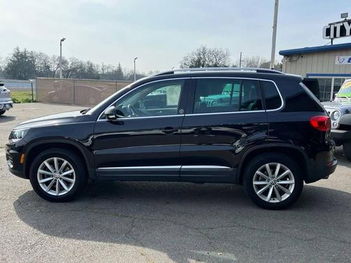 2017 Volkswagen Tiguan 2.0T Wolfsburg Edition