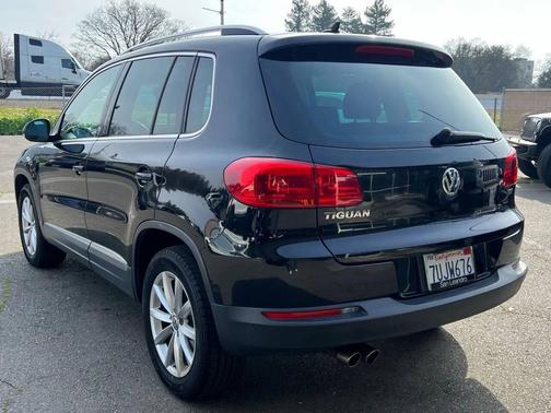 2017 Volkswagen Tiguan 2.0T Wolfsburg Edition