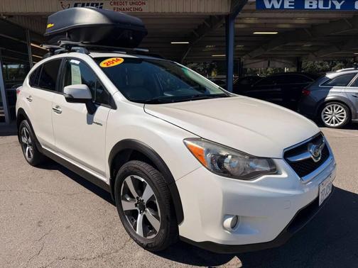 Satin White Pearl 2014 Subaru XV Crosstrek Hybrid Base