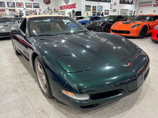 2000 Chevrolet Corvette Base