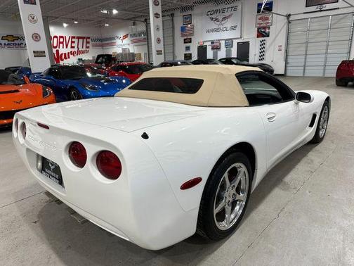 2001 Chevrolet Corvette Base