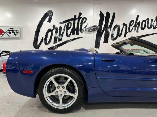 2004 Chevrolet Corvette Base