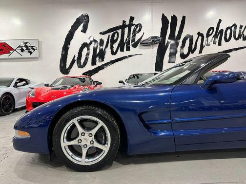 2004 Chevrolet Corvette Base