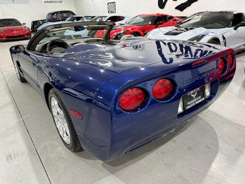 2004 Chevrolet Corvette Base