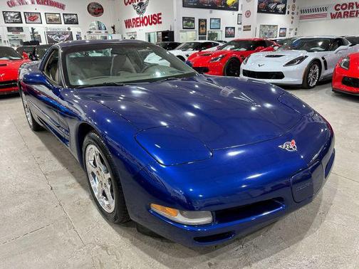 2004 Chevrolet Corvette Base