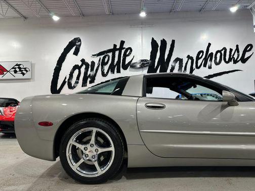 2002 Chevrolet Corvette Base