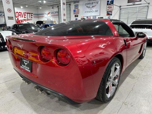 2005 Chevrolet Corvette Base